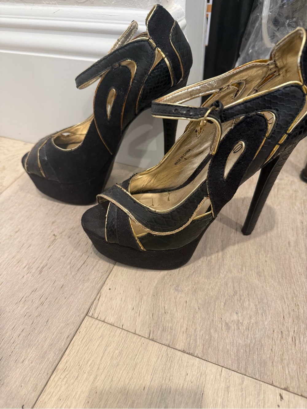 Bebe Dress Heels – Size 6 – Excellent Condition